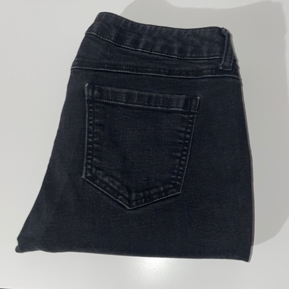 BLACK RIPPED JEANS - Picture 1 of 3